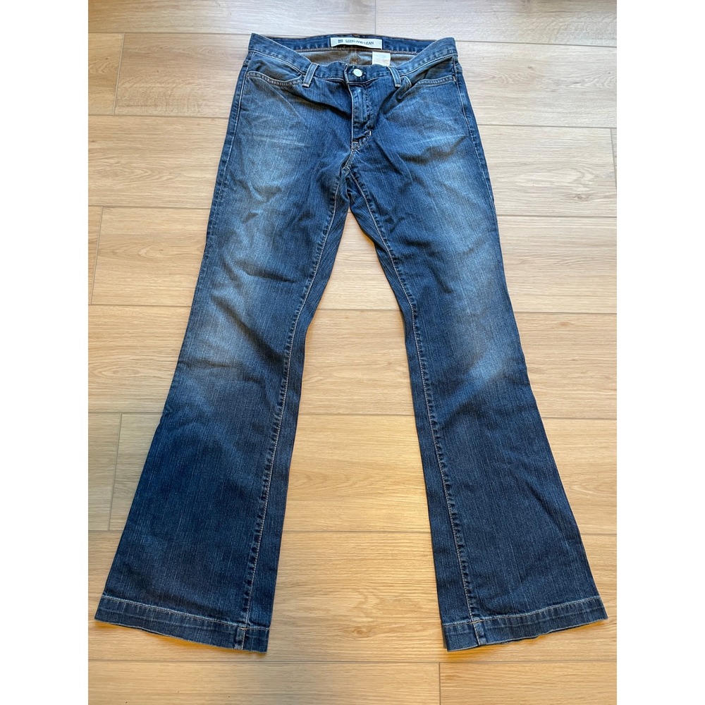 Gap Long and Lean Stretch Flare Leg Jeans Medium Wash Blue Denim Size 8 Regular